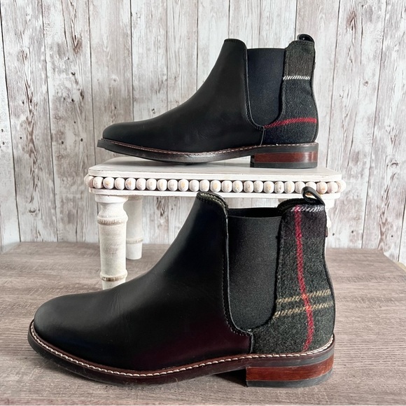 Barbour Women’s Sloane Leather and Plaid Chelsea Boot s Size 6 - Picture 1 of 7